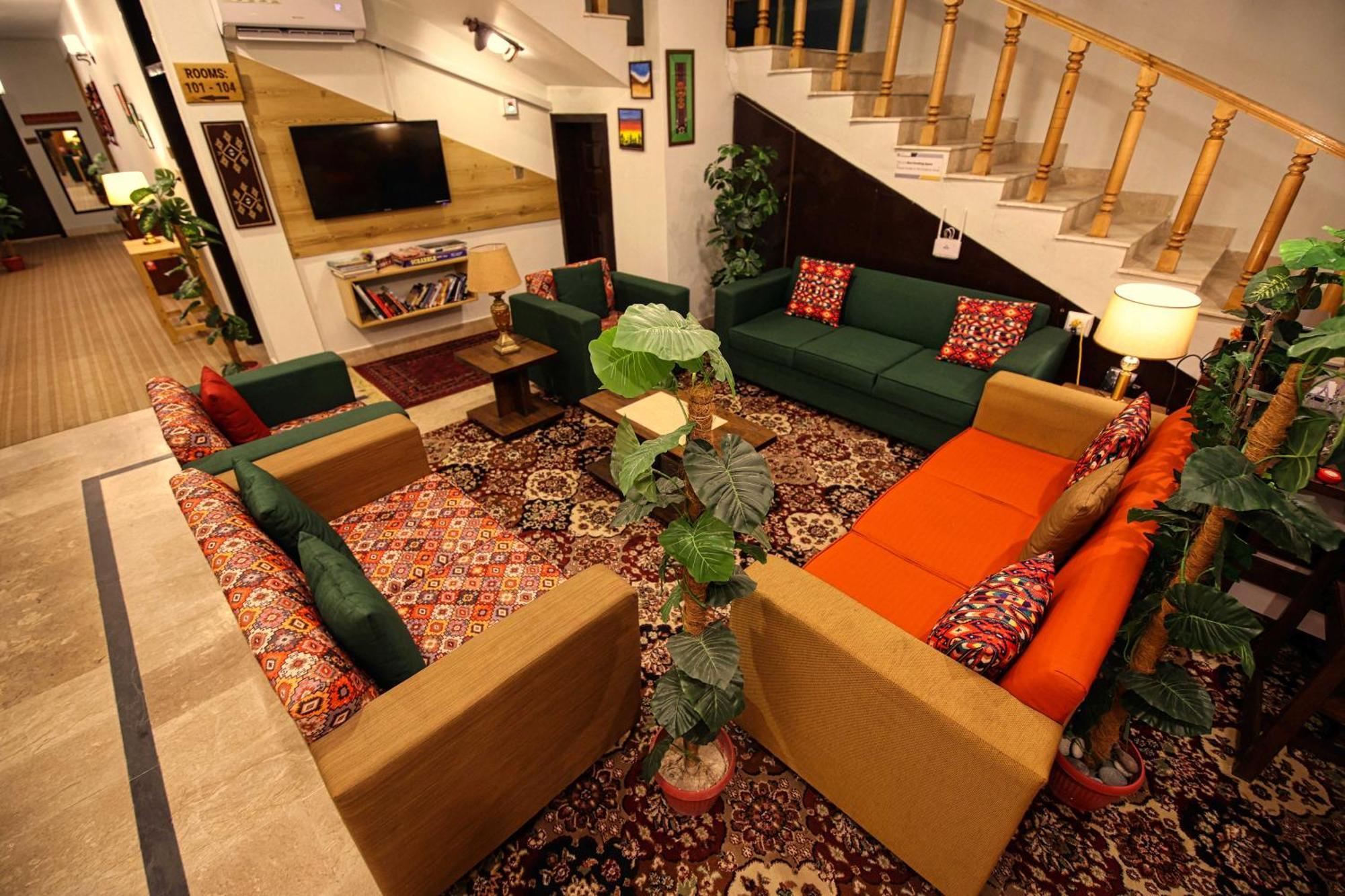 Oak Residency Hotel Gilgit Exterior photo